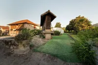 Stone Farm Hostel Hotels near Fábrica de Pão De Ló De Margaride