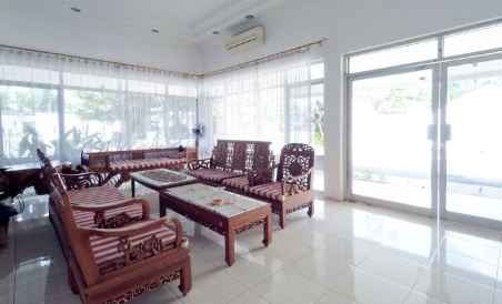 Hotel Aman Karanganyar - Housity