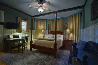 Ash Street Inn Hotel dekat Pine Island Park