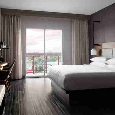 Visalia Marriott at the Convention Center Rooms