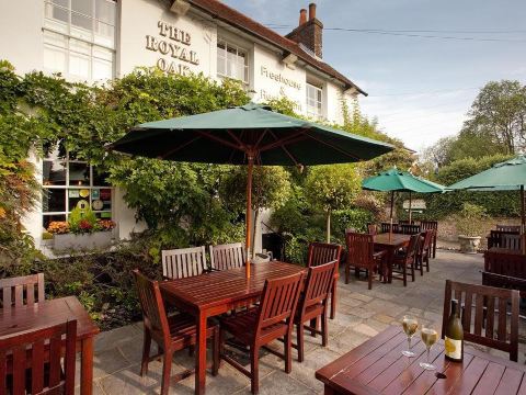 The Royal Oak Inn