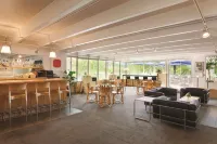 Aspen Meadows Resort - bar