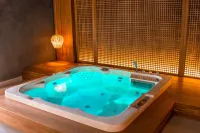 Pilos Suites - Romantic