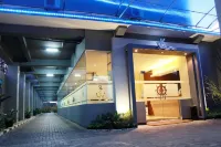 Dermaga Keluarga Hotel Hotels in Wirobrajan