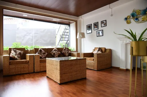 Phibha Villa - 2 ดาว