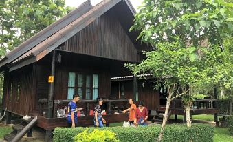 Baan MaiKhiangPhu Wang Nam Khiao