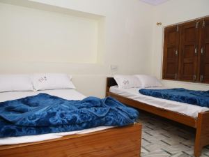 Hotel Yash Paradise 6 Min Distance from Dargah