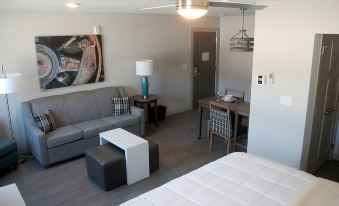 Spring Lake Townhomes and Suites
