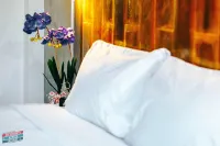 Seven Days a Week Resort Hotel a Na Yong
