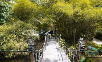 Bannaimong Treehouse