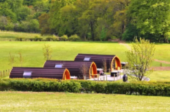 Cairnfold Cabins Hotels in 