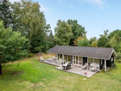 "Heino" - 3.5km from the Sea