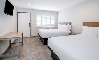 Super 8 by Wyndham Bakersfield CA