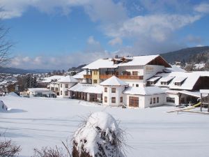 Wellness- Und Wohlfühlhotel Waldeck