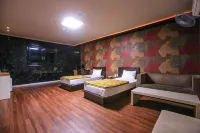 Gangdong (Godeok Station) Woojin Hotels in 