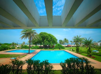 St.James Court Beach Resort