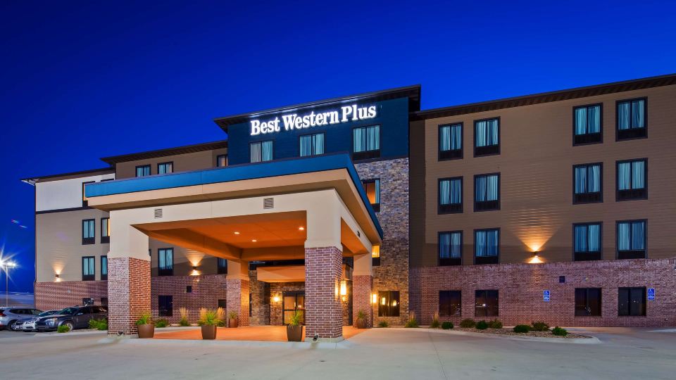 Best Western Plus Lincoln Inn Suites