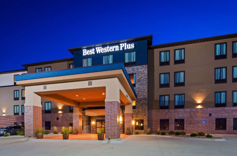 Best Western Plus Lincoln Inn Suites