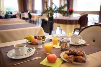 Kyriad Toulouse - Blagnac AÉROPORT - breakfast