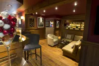 Best Western Plus Cannes Riviera  Spa - bar