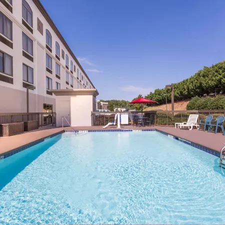 Wingate by Wyndham Greenville Airport