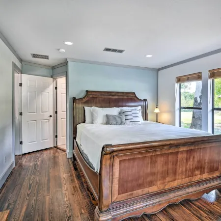 Spacious Glen Rose Home on Paluxy Riverfront