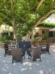 Logis Hotel Restaurant la Ferme Hotels in Avignon