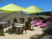 Aux Vieux Arceaux Hotels in Thueyts