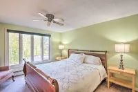Charming Jackson Mountain Retreat on Golf Course! - Hot Tub