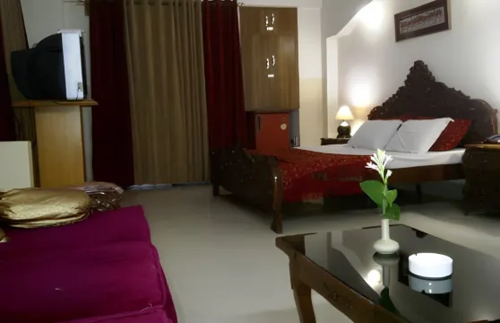 阿爾瓦爾阿拉瓦里克拉克旅館