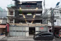 紅多茲Plus酒店-科馬約蘭 - 家庭旅館