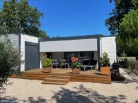 Modern and Cosy Ecolodge, Shared Heated Pool, les Mathes