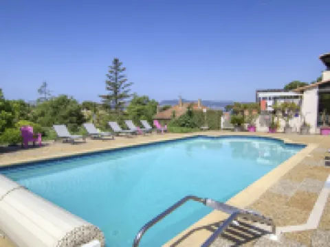 La Madrague d'Azur Hotels in Saint-Cyr-sur-Mer