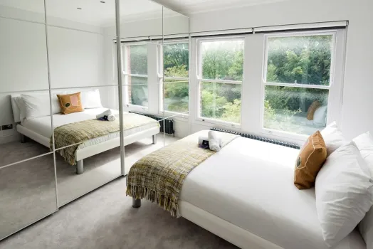 Modern and Bright Highgate Gem Hotels near Lavender on the Hill