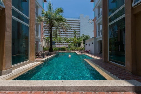 รูปภาพของ6-18 - 3 Bdr Spacious Penthouse with Shared Pool