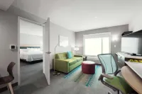Home2 Suites by Hilton Quebec City, QC