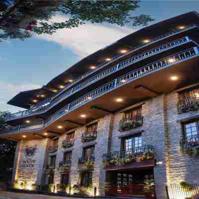 The West Gate Posada by Summit Hotel Exterior