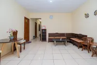 RedDoorz Syariah at Danau Maninjau Sawojajar Hotel a Kedungkandang