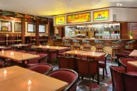 Quality Inn & Suites Hotels in Yukon