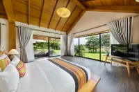 Serena Kim Boi Resort - Hoa Binh - parking