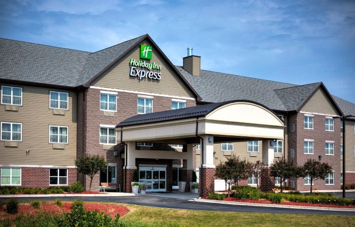 Holiday Inn Express & Suites GREEN BAY EAST by IHG