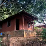 Paradise Holiday Cottage Hotel dekat Kudle Beach