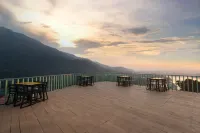 Hotel Peepal Tree - Airport Shuttle