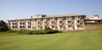 Winnapaug Inn Отели в г. Чарлстаун