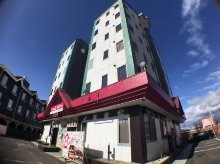 Family Inn Koriyama Inter Tomita Отели в г. Корияма