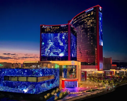 Las Vegas Hilton at Resorts World Hotels near Area 15