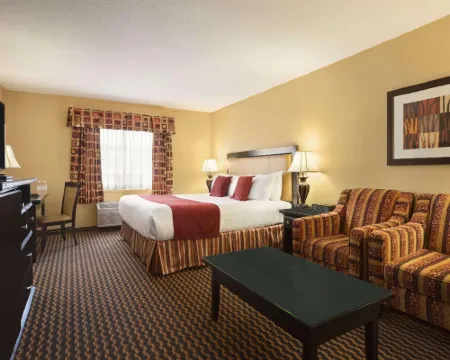 ラマダ バイ ウィンダム サレー / ラングレー サリーのホテル