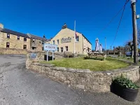 Fountain Cottage Cafe and B&B Hotels in 
