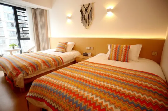 Qingshanju near Tianmenshan Railway Station 72 Qilou Homestay (Yongchang Road)