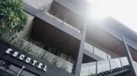 Escotel Krisnantara - Guest houses